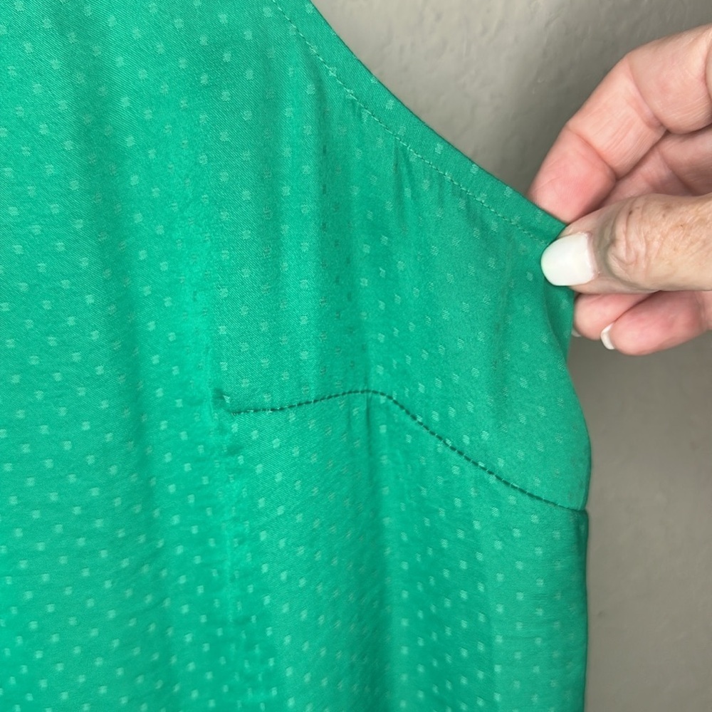 CAbi Sleeveless Lush Blouse #5549 Halter Green Polka Swiss‎ Dot Top Size L - Picture 5 of 12